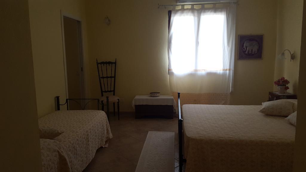 Villa Renzo E Lucia Sant Isidoro  Kültér fotó