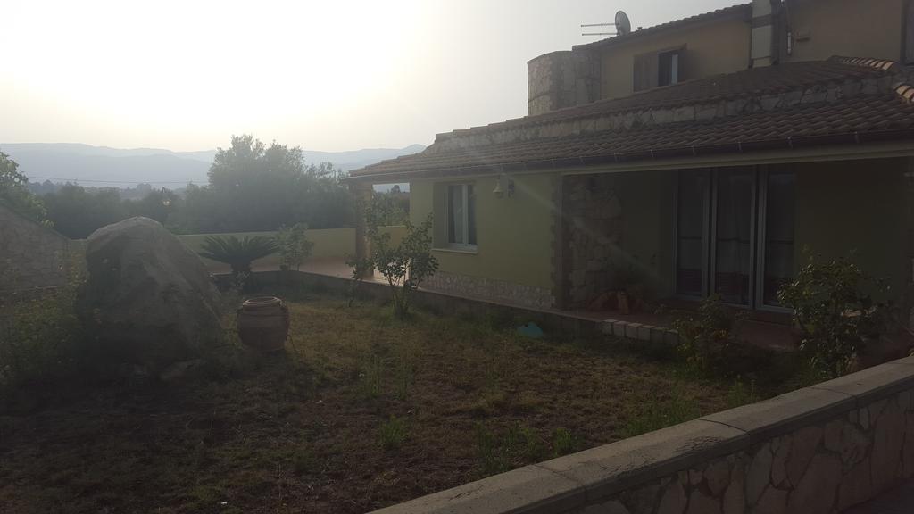 Villa Renzo E Lucia Sant Isidoro  Kültér fotó