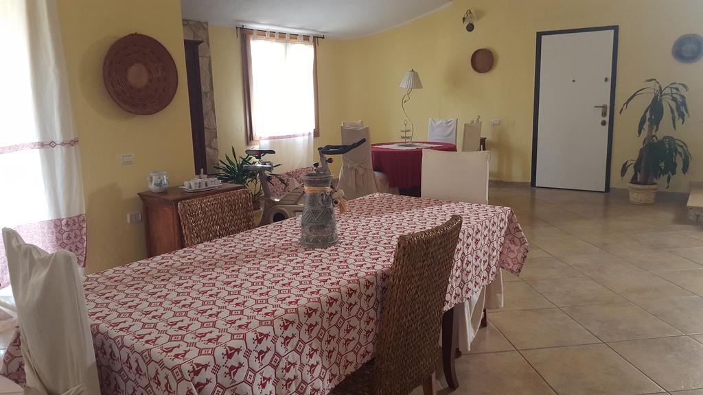 Villa Renzo E Lucia Sant Isidoro  Kültér fotó