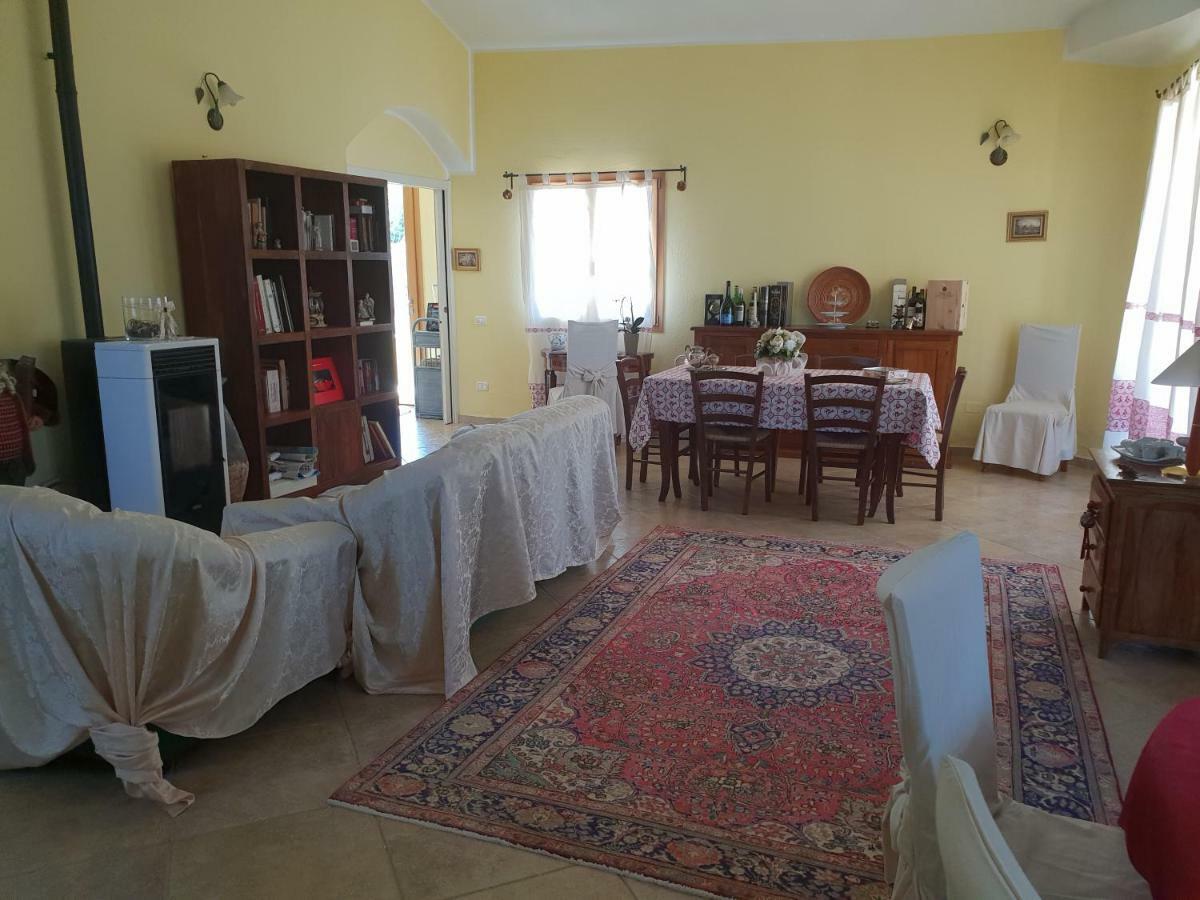 Villa Renzo E Lucia Sant Isidoro  Kültér fotó