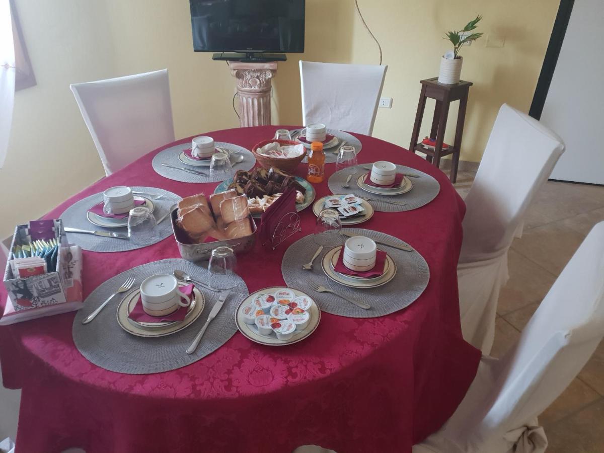 Villa Renzo E Lucia Sant Isidoro  Kültér fotó